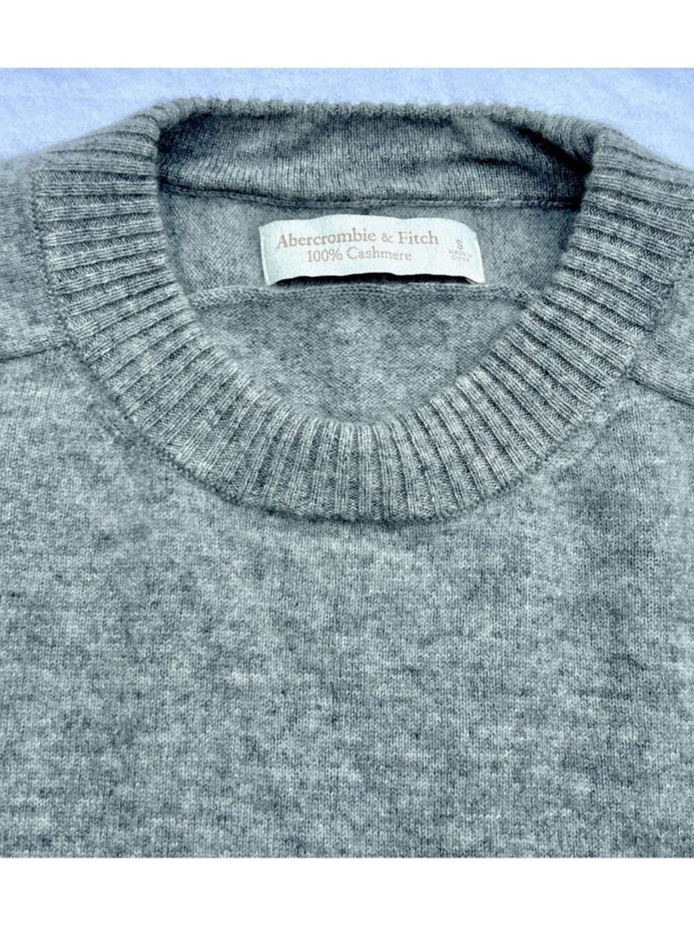 Abercrombie & Fitch Womens Gray 100% Cashmere  Short Sleeve Sweater Tee Small - Picture 3 of 7